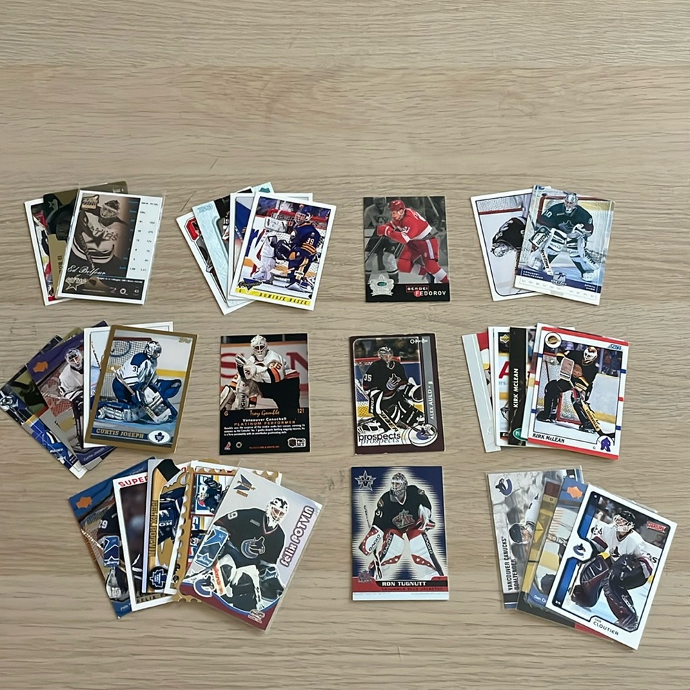 Hockey Card Bundle (NHL) - Goalie Bundle